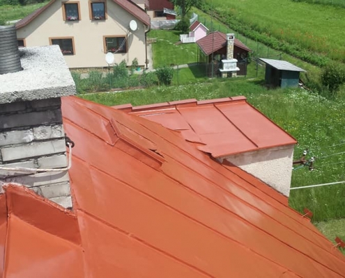 Náter strechy rodinného domu na Zákopčí